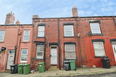 undefined, Woodview Street, Leeds