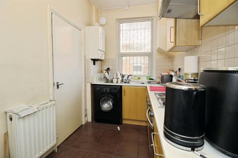 undefined, Woodview Street, Leeds