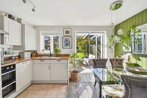 undefined, Belhouse Avenue, Aveley RM15