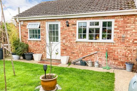 3 bedroom semi-detached house for sale, Asbury Cottage, 1 Cattle Dyke, Gorefield, Wisbech, Cambridgeshire, PE13 4NN