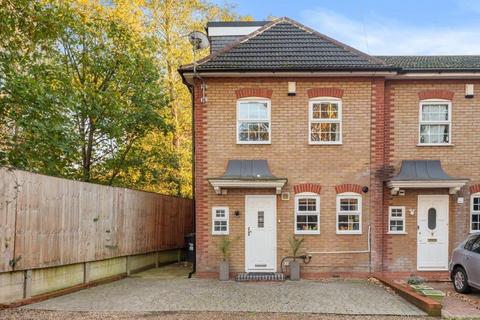 undefined, Farley Mews London SE6