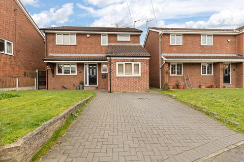 4 bedroom detached house for sale, Lyndale Avenue, Edenthorpe, Doncaster DN3