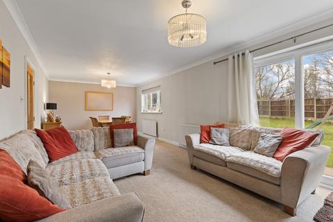 4 bedroom detached house for sale, Lyndale Avenue, Edenthorpe, Doncaster DN3