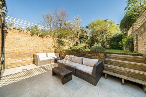 3 bedroom flat for sale, Chelsham Road, London SW4