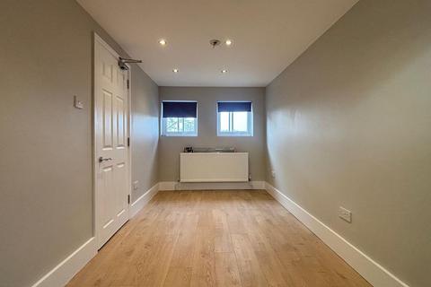 undefined, Meanley Road, Manor Park, E12