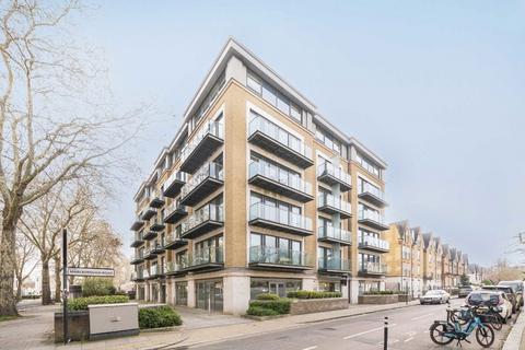 2 bedroom flat for sale, Marlborough Road, London W4
