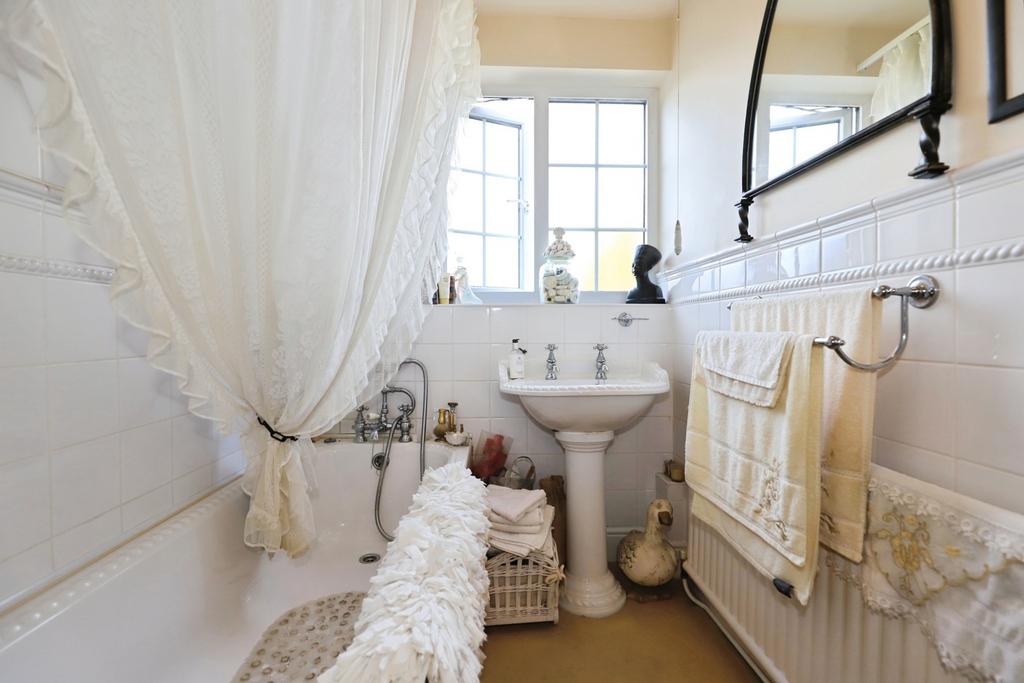 Bathroom / W.C.