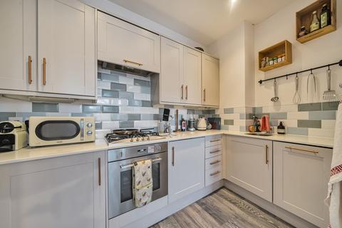 1 bedroom apartment for sale, Lyndhurst Way, Peckham, London