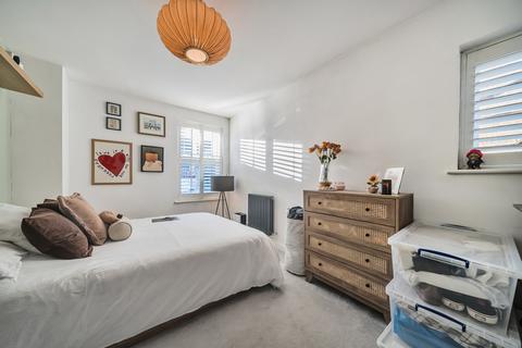 1 bedroom apartment for sale, Lyndhurst Way, Peckham, London
