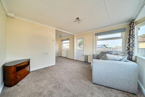 2 bedroom mobile home for sale, Mayridge, Selsey, PO20
