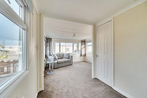 2 bedroom mobile home for sale, Mayridge, Selsey, PO20