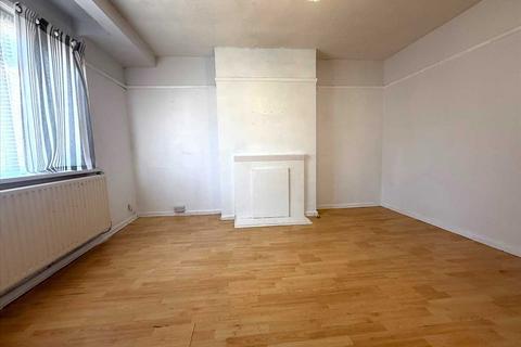 2 bedroom maisonette for sale, Elmcroft Close, Bedfont