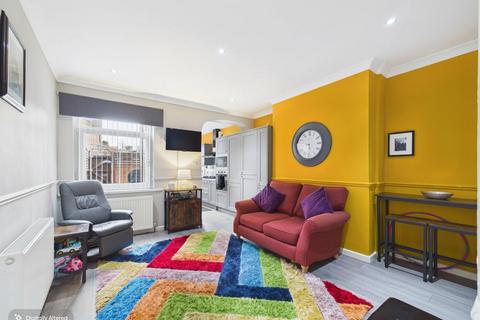 3 bedroom terraced house for sale, Featherstone Lane, Featherstone, Pontefract