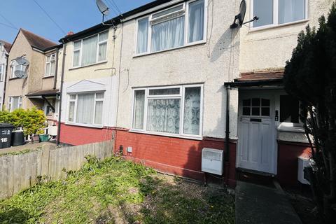 1 bedroom flat to rent, De'Arn Gardens, Mitcham CR4