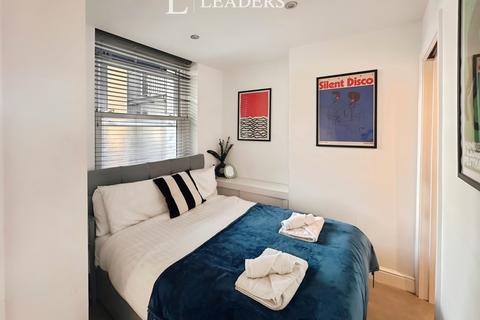 Studio to rent, Windsor Court, Windsor Street, BN1