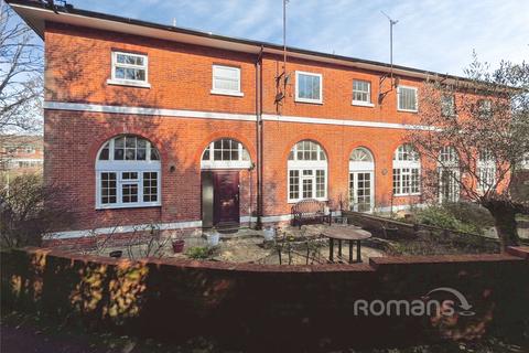 4 bedroom semi-detached house for sale, Rectory Road, Farnborough, Hampshire