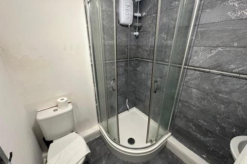 undefined, Vinery Mount, LEEDS