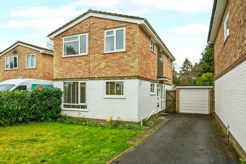 4 bedroom detached house for sale, Manor Lea, Haslemere, Surrey, GU27