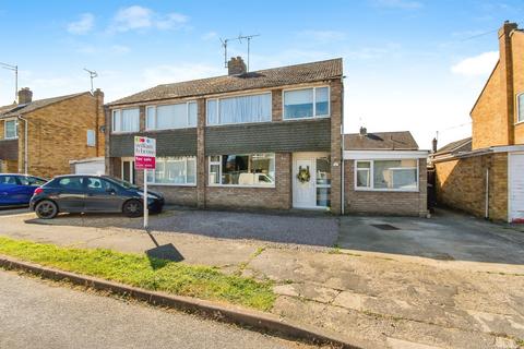 3 bedroom semi-detached house for sale, Woodside, Boston