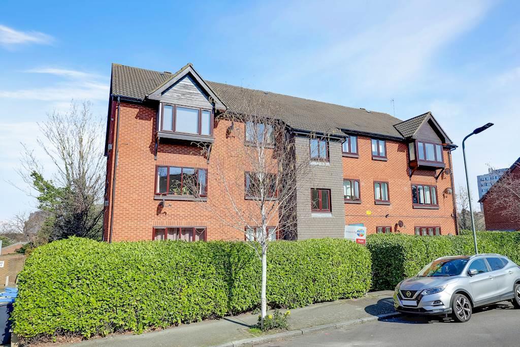 11-2639 JHProp Wpen - Flat 10 Capel Court - 43-small