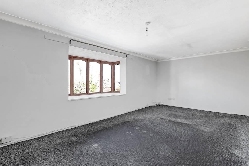 06-29a9 JHProp Wpen - Flat 10 Capel Court - 28-small