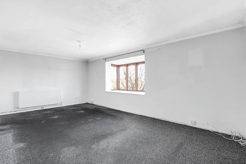 03-4a61 JHProp Wpen - Flat 10 Capel Court - 19-small
