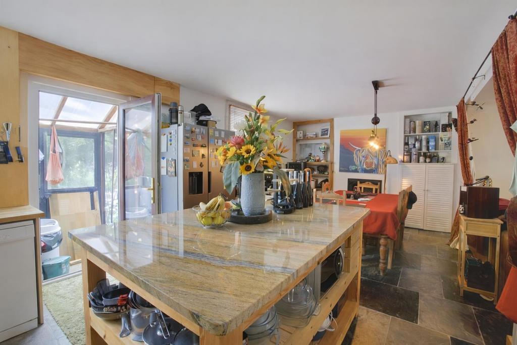 Kitchen/Diner 2