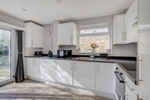 1 bedroom flat to rent, Narborough Street, Fulham, London, SW6