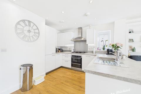 undefined, Leighton Buzzard LU7