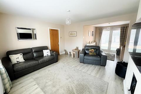 3 bedroom end of terrace house for sale, Kendal Gardens, Howdon
