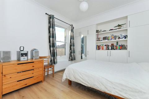 2 bedroom flat to rent, Alexandra Road London N8