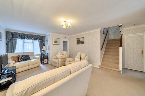 4 bedroom terraced house for sale, Knoll Crescent, Northwood