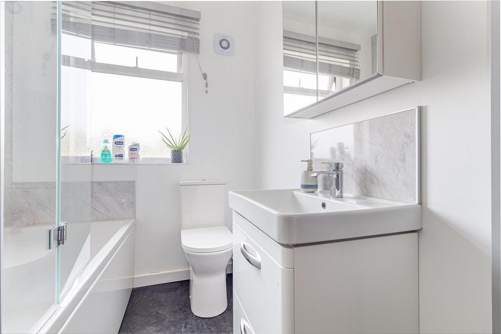 Bathroom-2.jpg