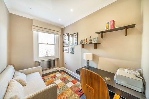 4 bedroom flat to rent, Fellows Road, London NW3
