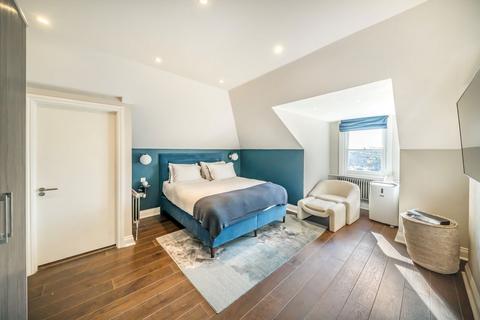 4 bedroom flat to rent, Fellows Road, London NW3