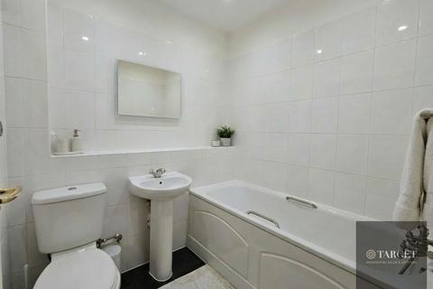 1 bedroom flat to rent, Keats Close, Enfield EN3