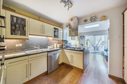 4 bedroom detached house for sale, Lincoln Drive, Pyrford, GU22