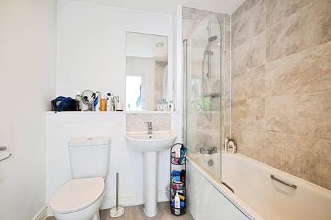 1 bedroom flat for sale, Bolton Place, Chimney Avenue, Maidstone, Kent, ME14
