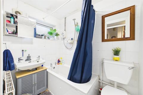 undefined, Arthur Place, Reading, Berkshire, RG1