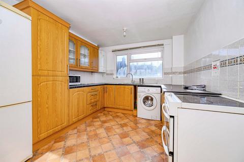 3 bedroom flat for sale, Kents Avenue, Hemel Hempstead