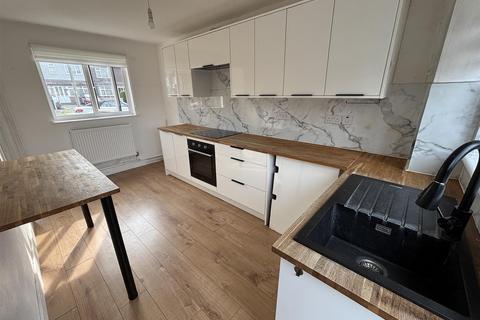 2 bedroom terraced house for sale, Barton Hill Drive, Minster On Sea, Sheerness