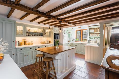 3 bedroom terraced house for sale, Station Road, Edenbridge TN8