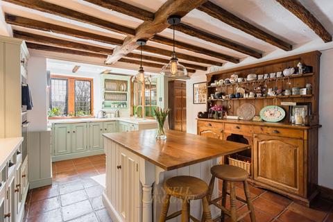 3 bedroom terraced house for sale, Station Road, Edenbridge TN8