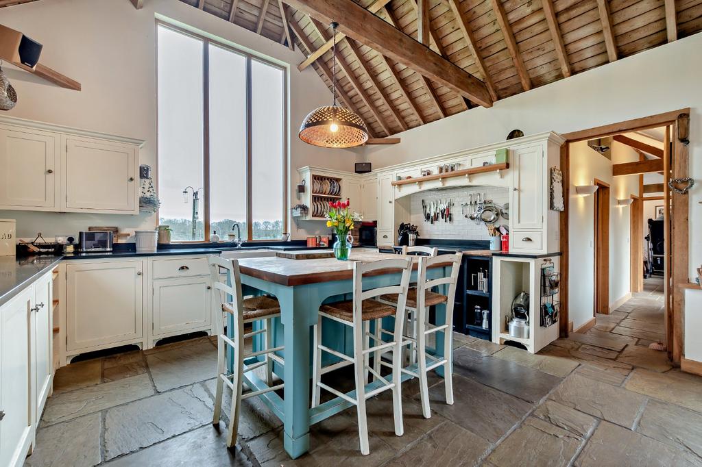 Kitchen/Dining