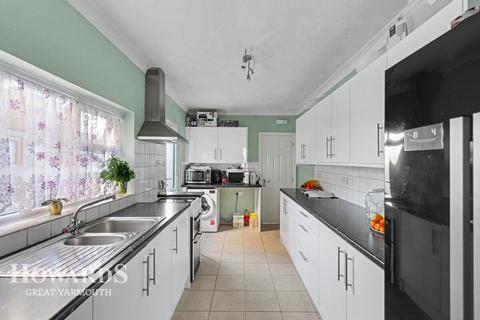 3 bedroom terraced house for sale, Palgrave Road, Great Yarmouth