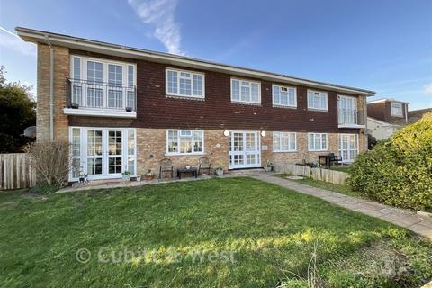 2 bedroom flat for sale, Ambleside Avenue, Telscombe Cliffs, Peacehaven, East Sussex
