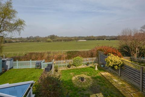 3 bedroom terraced house for sale, Crow Green Lane, Pilgrims Hatch, Brentwood