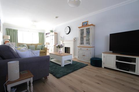 4 bedroom detached house for sale, St Crispin Close, Worth, CT14