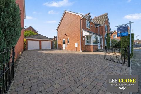 4 bedroom detached house for sale, Old Park Road, Wednesbury WS10