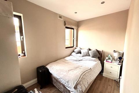 2 bedroom flat to rent, Runnymede House, 96-97 High Street, Egham, Surrey, TW20